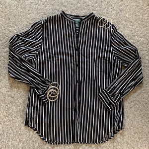🌞3/$20 LIKE NEW Lauren Ralph Lauren Classic Striped Shirt